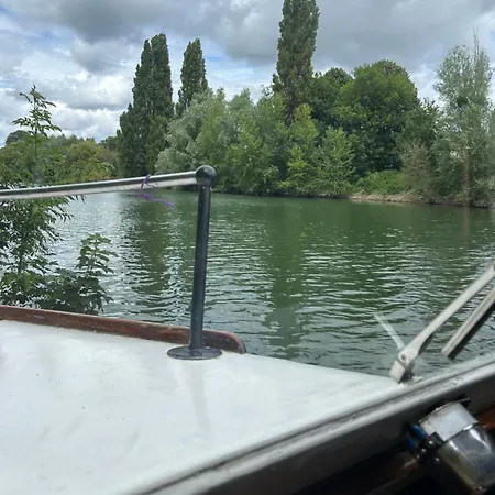 Semoir Insolite Sur Un Bateau *